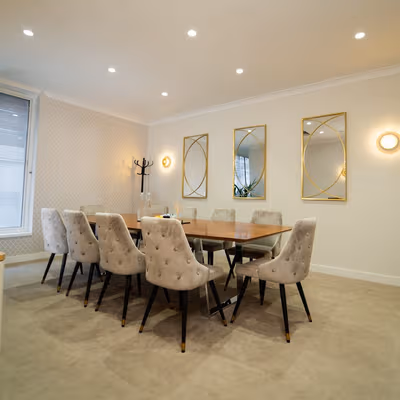 42 Upper Berkeley Street, Greater London Image 4