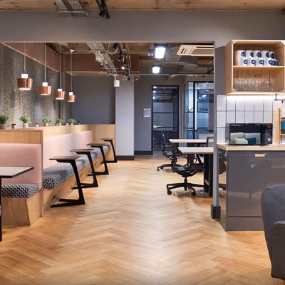 4 Crown Place, London Image 2