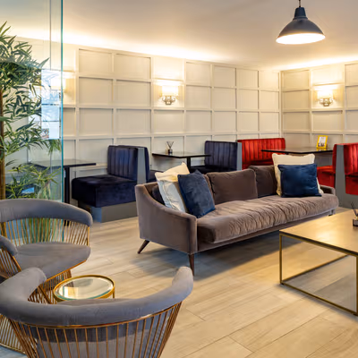 49 Grosvenor Street, London Image 2