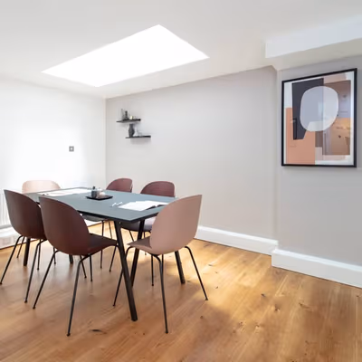 54 South Molton Street, Greater London Image 5