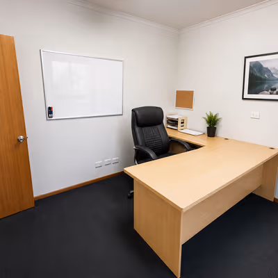 8 Whitehorse Road, Mount Clear Image 2