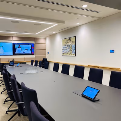 1 Ariel Way, London Image 9