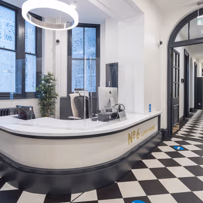 6 Lloyd's Avenue, Greater London Image 3