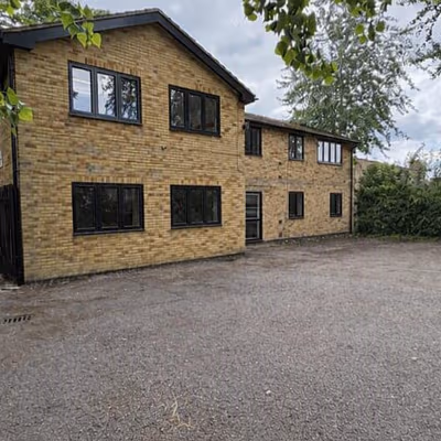 23 Barratt Lane, Beeston Image 2