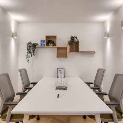 12 Rue Chabanais, Paris Image 2