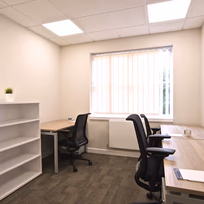 2 Newman Road, Greater London Image 6