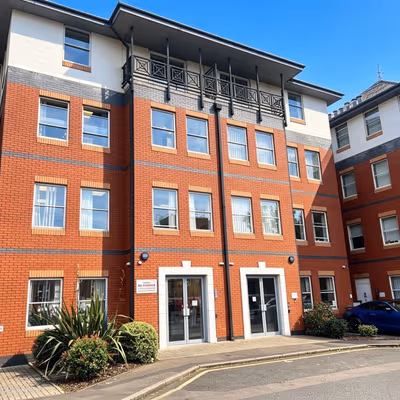 2 Newman Road, Greater London Image 7