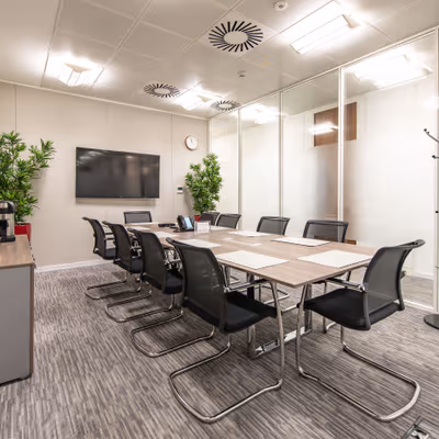 51 Holland Street, Greater London Image 7