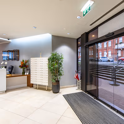 51 Holland Street, Greater London Image 11