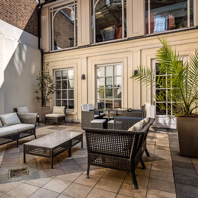 4 Cavendish Square, Greater London Image 10