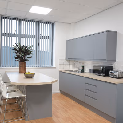 4 Coop Place, Bradford Image 3