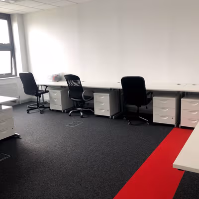 385 Springfield Rd, Belfast Image 4