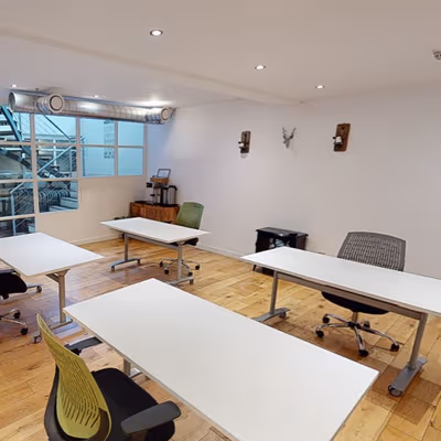 22 Montrose Street, Glasgow Image 1