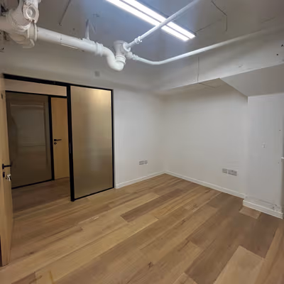 22-25 Portman Close, Greater London Image 8
