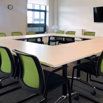 110 Butterfield, Great Marlings Image 5