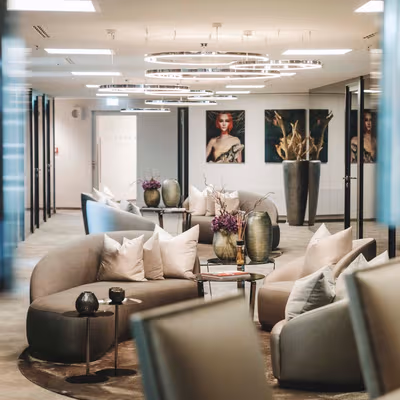 3 Rudolfplatz, Cologne Image 2