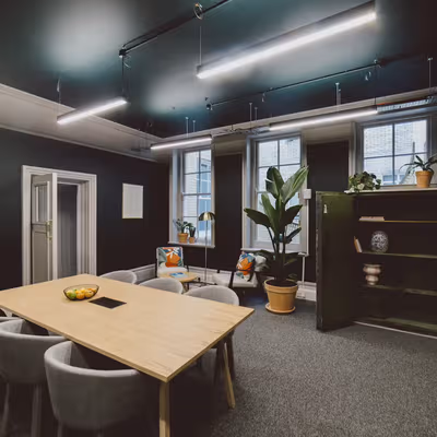 217-218 The Strand, Temple Image 6