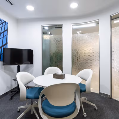 Sheikh Zayed Road, Dubai Image 2