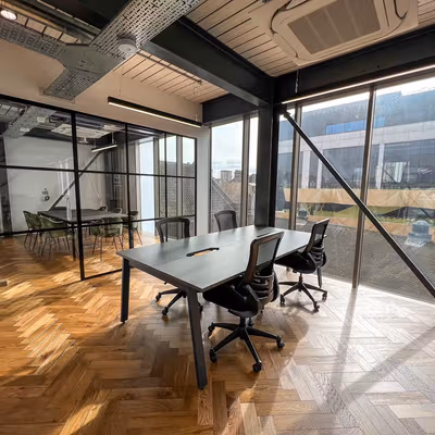 25 Settles Street, Greater London Image 4