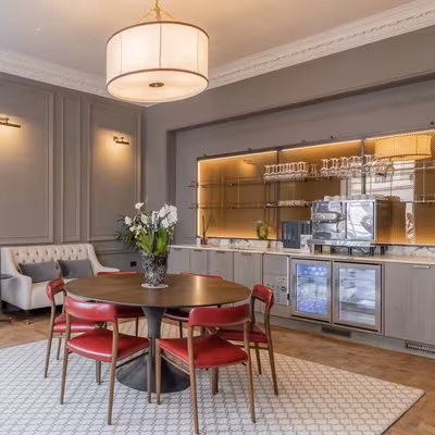 58 Grosvenor Street, London Image 4