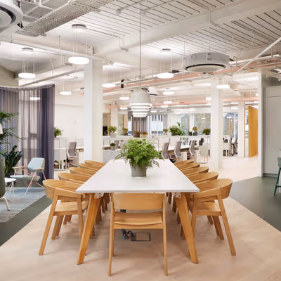 27 Goswell Road, Barbican Image 1