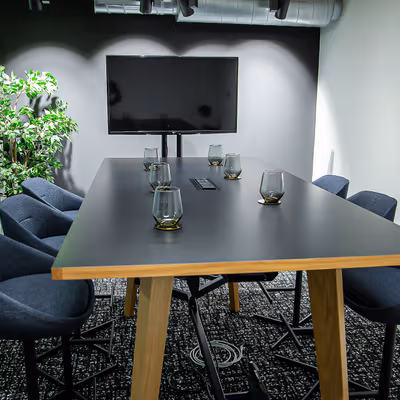 6 Watergate Walk, London Image 3