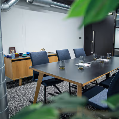 6 Watergate Walk, London Image 11