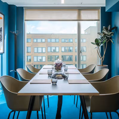 20-30 Whitechapel Road, Whitechapel Image 2