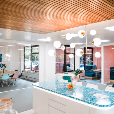 12 Cathedral Road, Cardiff Image 2