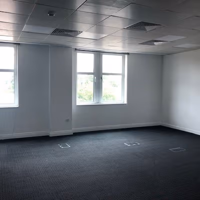 5300 Lakeside, Cheadle Image 4