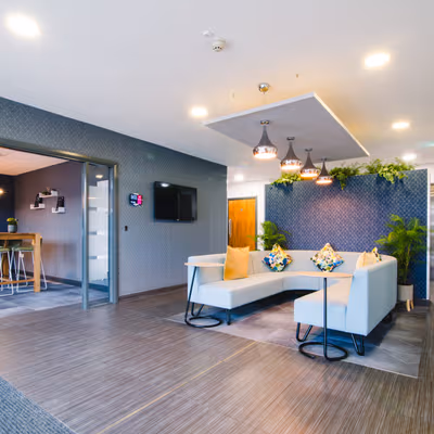 Plato Close, Royal Leamington Spa Image 1