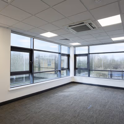 2 Turnberry Park Road, Morley Image 10