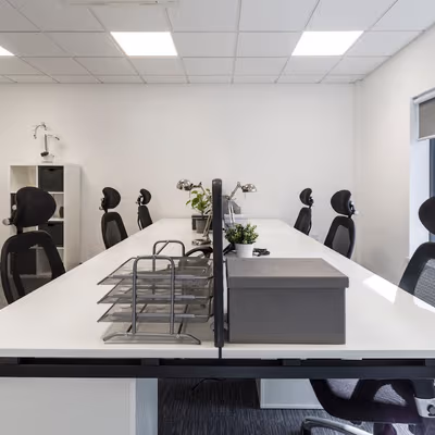 2 Turnberry Park Road, Morley Image 2