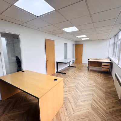 60 North Circular Road, Park Royal Image 41