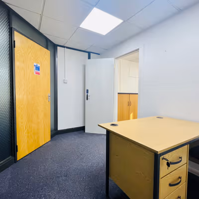 60 North Circular Road, Park Royal Image 34