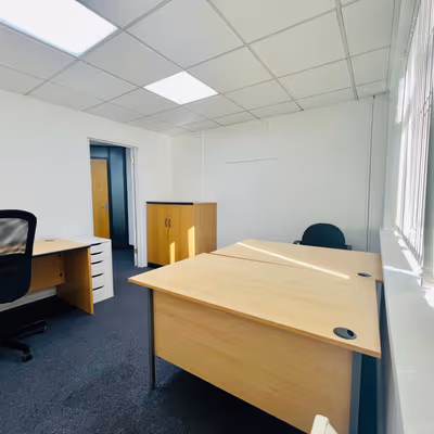 60 North Circular Road, Park Royal Image 38