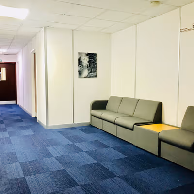 60 North Circular Road, Park Royal Image 25