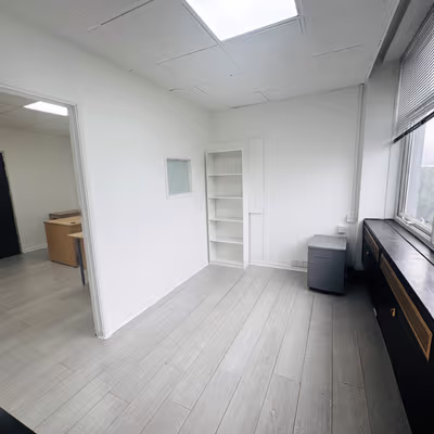 60 North Circular Road, Park Royal Image 12