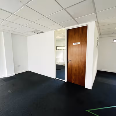 Addison Bridge Place, Kensington Image 44