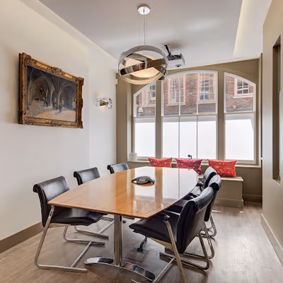 14 Old Queen Street, Greater London Image 4