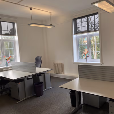 Bull Hill, Leatherhead Surrey Image 2