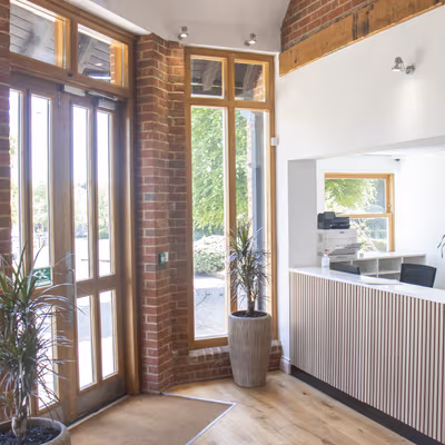 West Street, Farnham Image 3