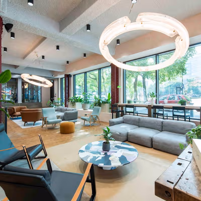 2 Whitechapel Road, Greater London Image 6