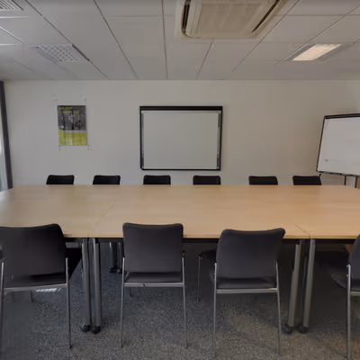 Bessemer Drive, Hertfordshire Image 4