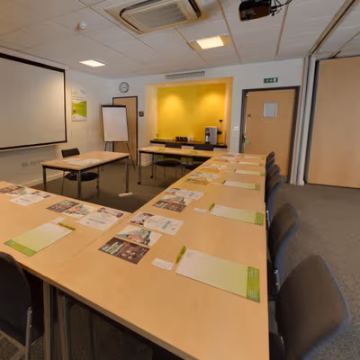 Bessemer Drive, Hertfordshire Image 7