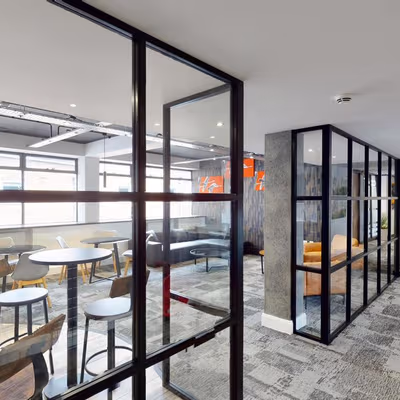 33 Cathedral Road, Pontcanna Image 5