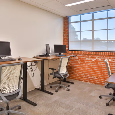 141 Traction St, Greenville Image 1