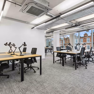 20 Fulham Broadway, Greater London Image 7