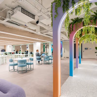 213 Oxford Street, Greater London Image 1