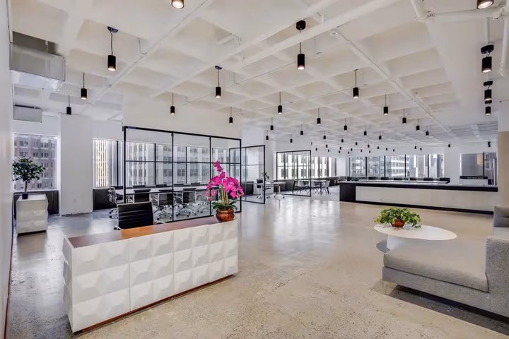 10 Office Perks That Elevate Employee Performance
